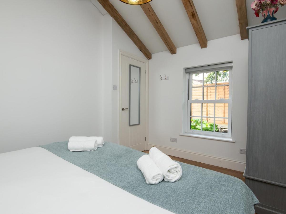 Pass The Keys Charming Garden Cottage With Parking Bath Bagian luar foto