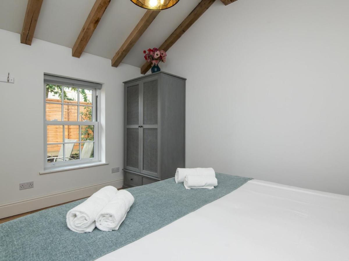 Pass The Keys Charming Garden Cottage With Parking Bath Bagian luar foto